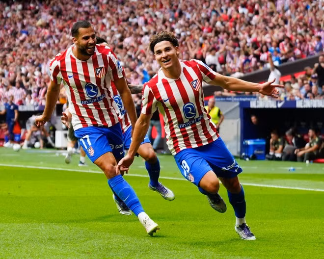 Julián Álvarez thăng hoa giúp Atletico vùi dập đối thủ. (Nguồn: EPA)