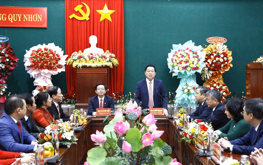 truong-ban-tuyen-giao-va-dan-van-trung-uong-nguyen-trong-nghia-phat-bieu-chi-dao-tai-buoi-lam-viec.jpg
