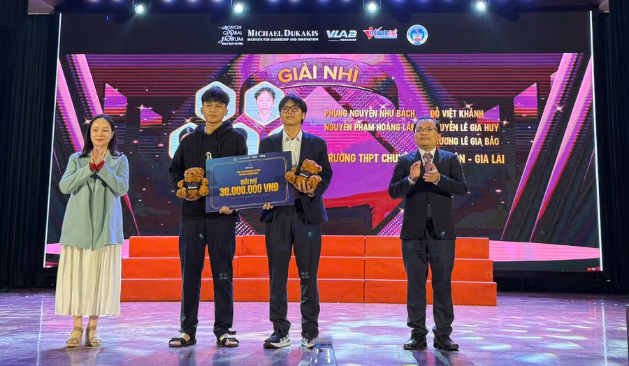 hoc-snh-2.jpg