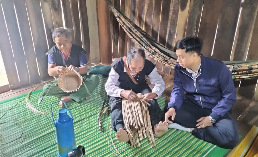 du-lich-cong-dong-1.jpg