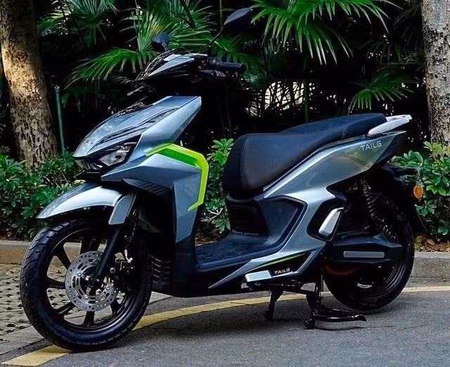 TAILG T72 cũng là mẫu xe sở hữu kiểu dáng và thông số kỹ thuật có thể xếp vào nhóm xe tay ga điện thể thao. Ảnh: Đại lý TAILG