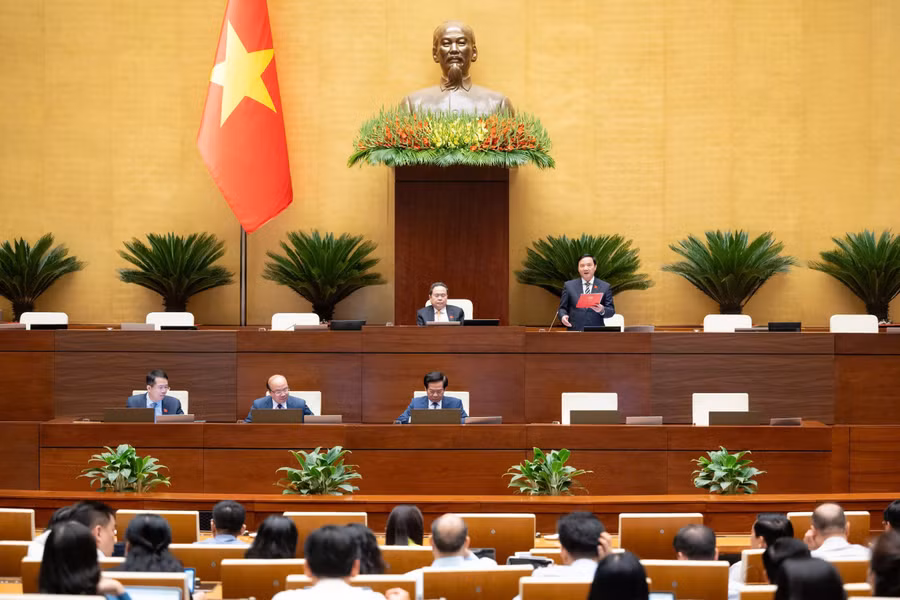 pho-chu-tich-quoc-hoi-nguyen-khac-dinh-dieu-hanh-noi-dung-thao-luan-anh-quochoivn.jpg