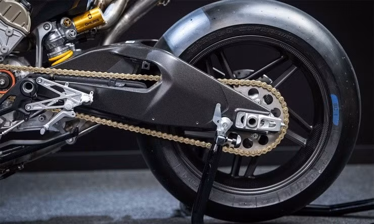 ducati-4.jpg