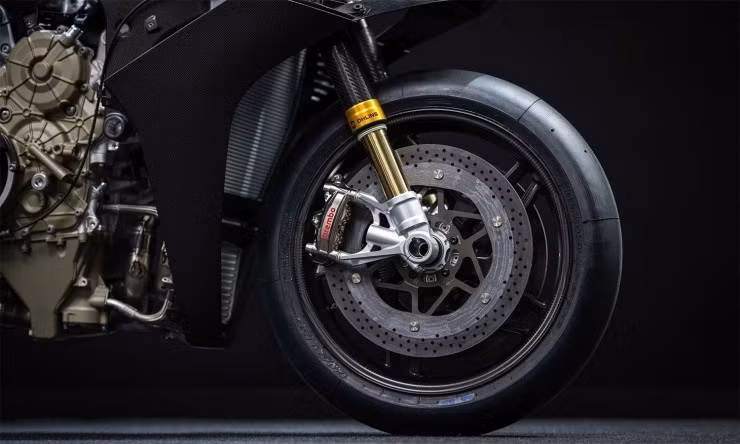 ducati-3.jpg