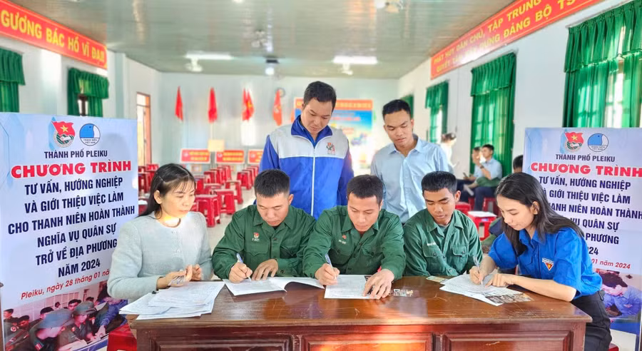thanh-nien.jpg