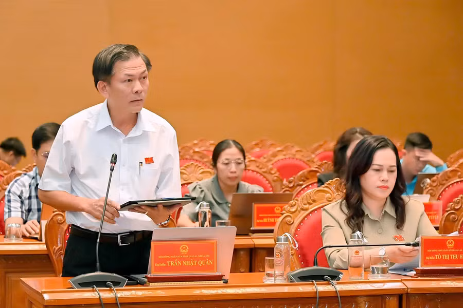 ong-tran-nhat-quan-pho-truong-ban-phap-che-hdnd-tinh-de-nghi-giam-doc-so-xay-dung-lam-ro-nguyen-nhan-nhieu-can-nha-thuoc-so-huu-nha-nuoc-chua-duoc-dua-vao-khai-thac-su-dung.jpg