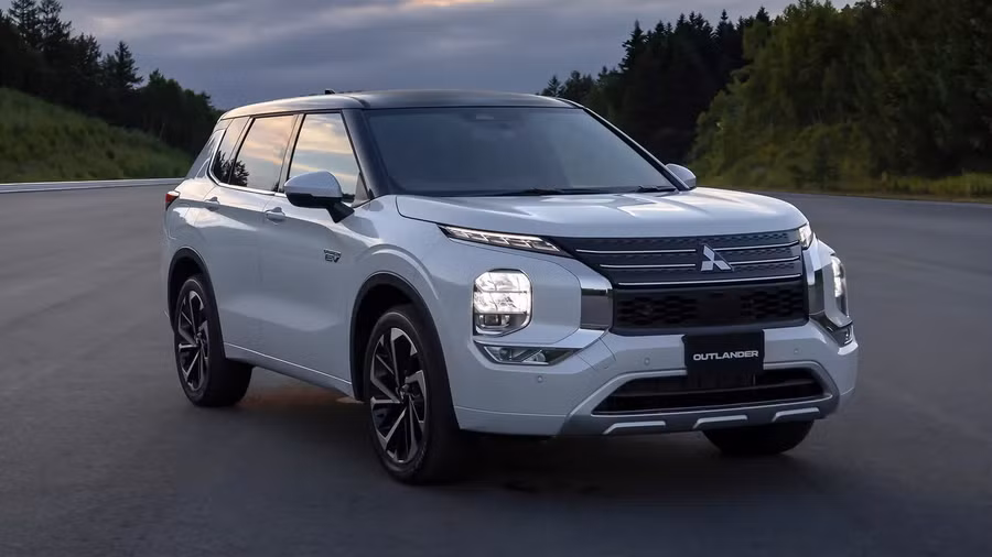 Mitsubishi Outlander thế hệ thứ 4 đã có mặt trên thị trường quốc tế được khoảng 5 năm.