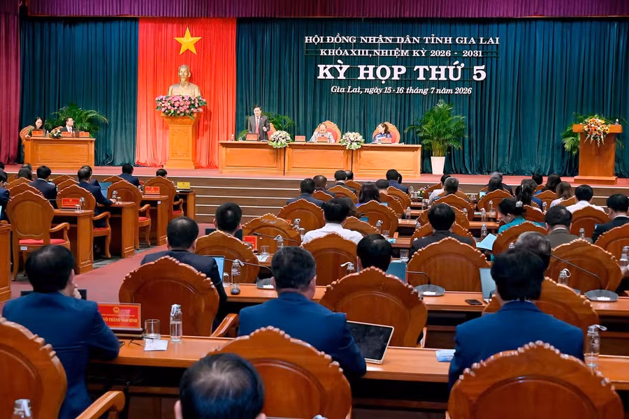 quang-canh-phien-be-mac-anh.jpg