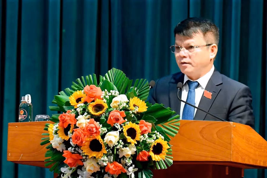 truong-ban-kinh-te-ngan-sach-hdnd-tinh-pham-tan-thanh-bao-cao-tham-tra-cac-to-trinh-du-thao-nghi-quyet-do-ubnd-tinh-trinh.jpg