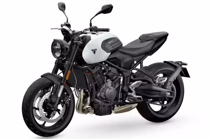 mo-to-triumph-2.jpg
