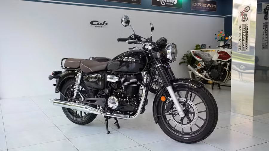 Honda CB350C về Việt Nam, có giá 185 - 188 triệu đồng. Ảnh: B.H