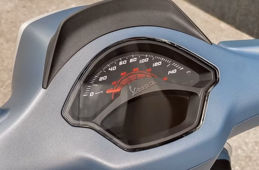 xe-may-vespa-2.jpg