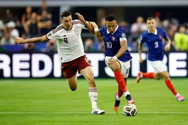 Fabian Ruiz là mắt xích quan trọng giúp đội tuyển Tây Ban Nha kiểm soát thế trận. Ảnh: REUTERS