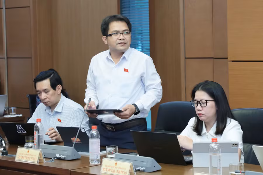 ve-trach-nhiem-quan-ly-nha-nuoc-tai-dieu-40-db-truong-trung-tuyen-cho-rang-du-thao-can-quy-dinh-ro-hon-trach-nhiem-cua-ubnd-cap-xa.jpg