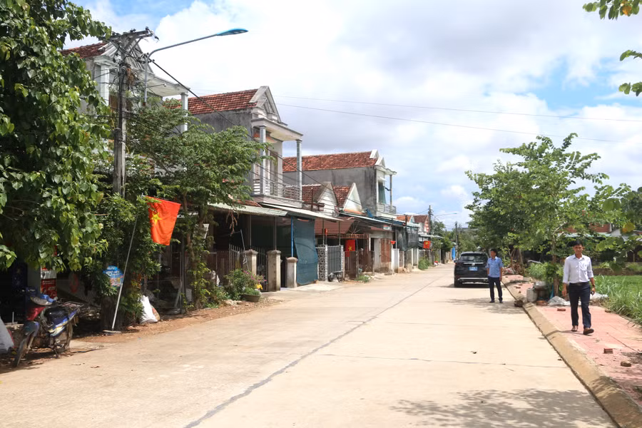 duong-ket-noi-dt638-nhon-nghia-dong-den-dt636-phu-ngoc-duoc-dau-tu-khang-trang-quang-tan.jpg