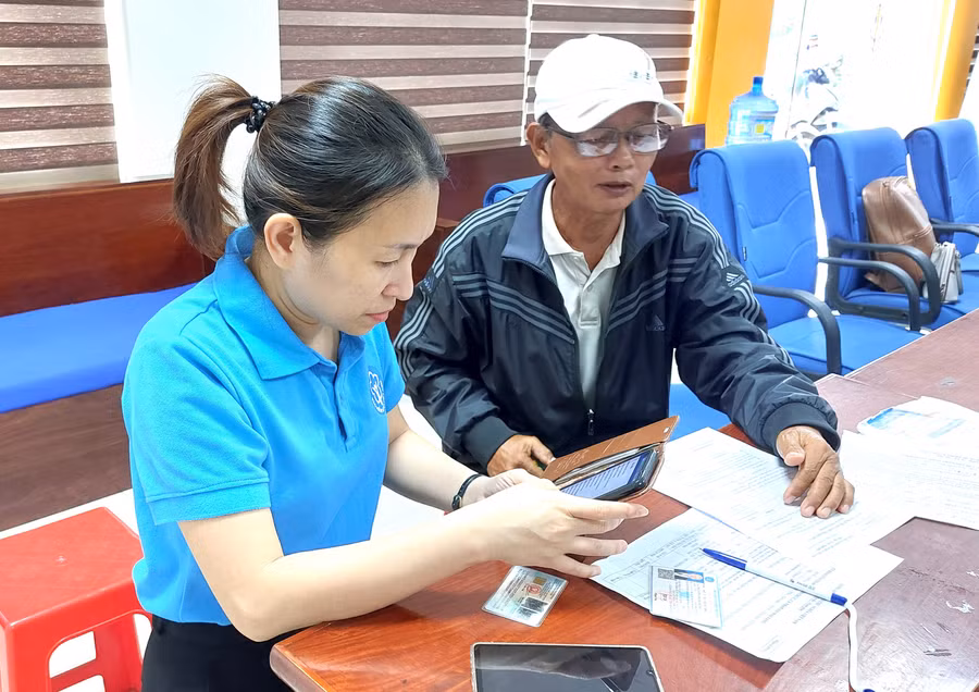 chinh-sach-1.jpg