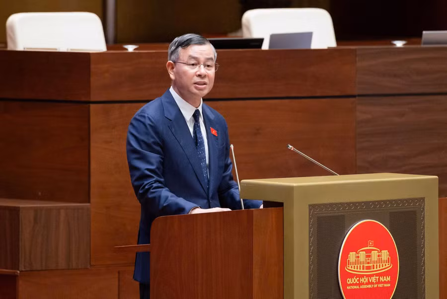 bo-truong-bo-tai-chinh-ngo-van-tuan-phat-bieu-giai-trinh-lam-ro-mot-so-van-de-dai-bieu-quoc-hoi-quan-tam.jpg