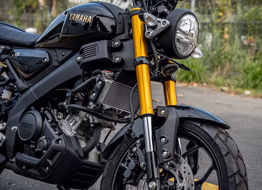 yamaha-xsr-4.jpg