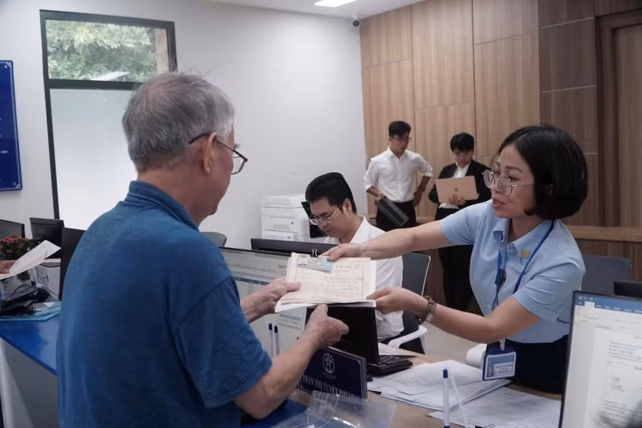 Một trung tâm phục vụ hành chính công ở Hà Nội. Ảnh: Trần Hoàng