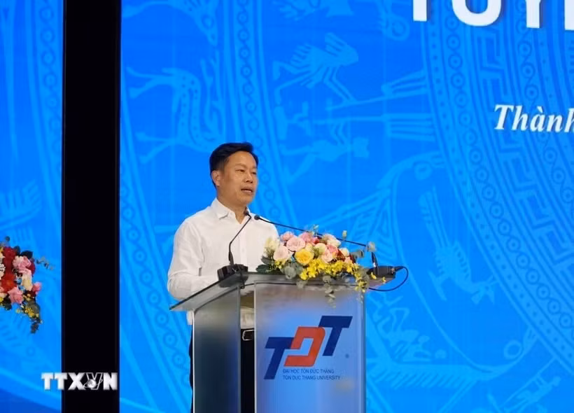 tuyen-sinh.jpg