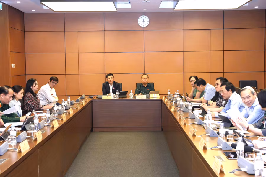 quang-canh-buoi-thao-luan-tai-to-so-5-doan-dbqh-tinh-gia-lai-4295.jpg