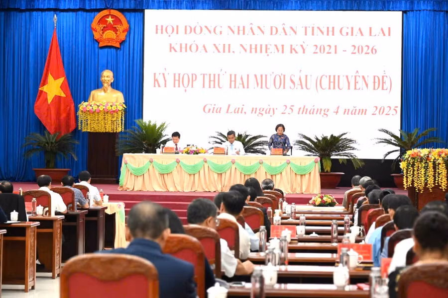 quang-canh-ky-hop-thu-26-chuyen-de-hdnd-tinh-khoa-xii-nhiem-ky-2021-2026.jpg