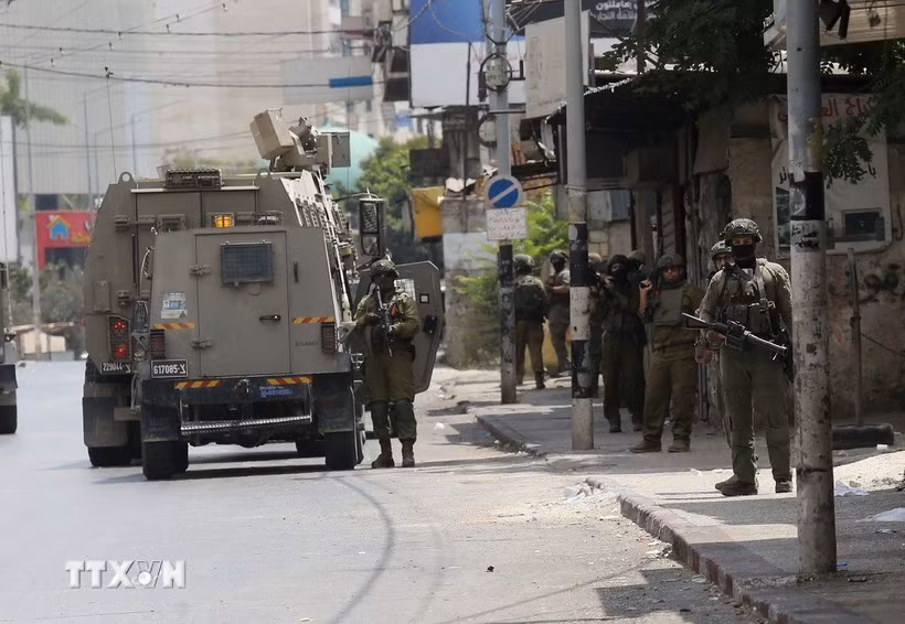 quan-doi-israel-bo-tay.jpg