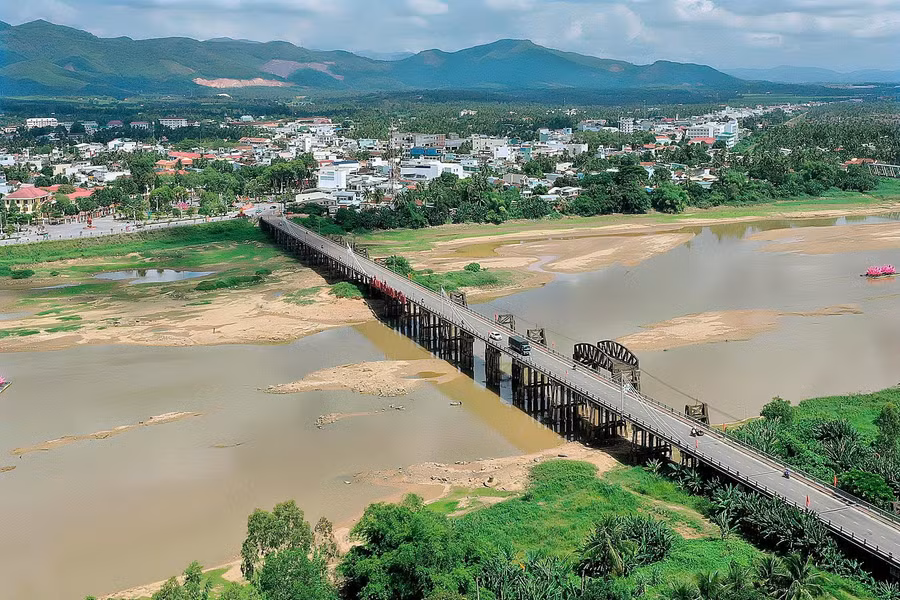 du-an-duong-sat-toc-do-cao-bac-nam-qua-dia-ban-phuong-bong-son-hon-10-km-duc-thuy.jpg