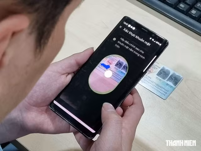 Khách hàng sẽ không chuyển khoản được trên 10 triệu đồng từ ngày 1.11 qua app TPBank khi sử dụng điện thoại iPhone đời quá cũ. Ảnh: Đào Ngọc Thạch