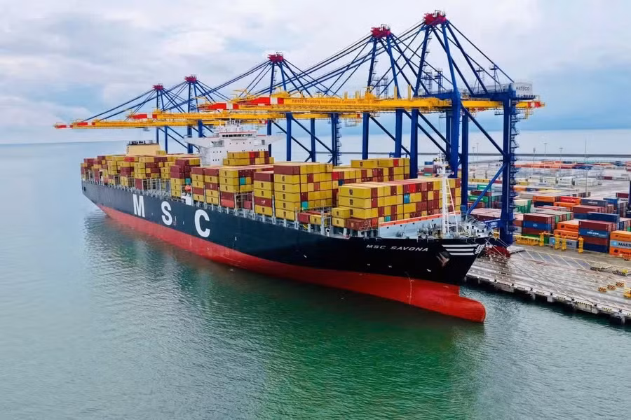 Theo WB, Việt Nam được nâng hạng nhờ duy trì tăng trưởng kinh tế và xuất khẩu tích cực.