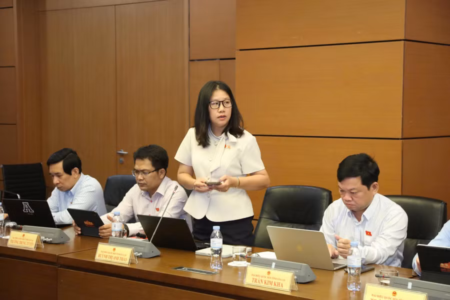 db-huynh-thi-anh-thao-anh-doan-dbqh-tinh.jpg