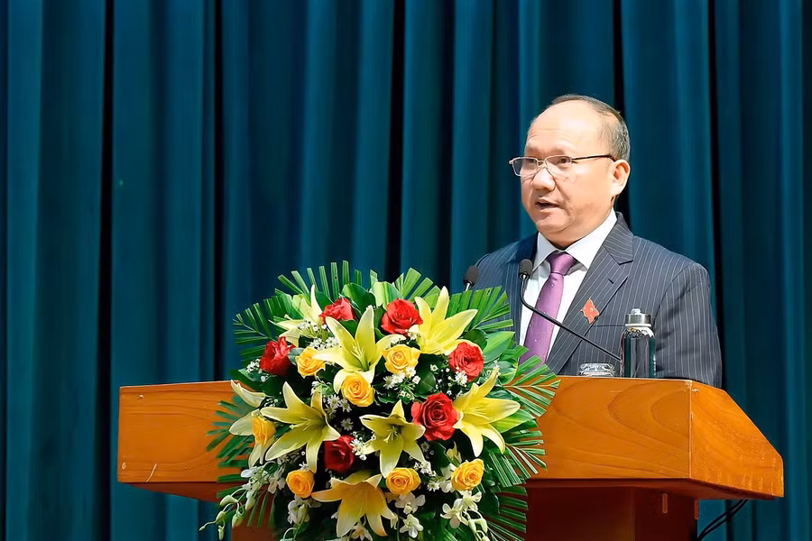 chu-tich-hdnd-tinh-rah-lan-chung-phat-bieu-be-mac-ky-hop-thu-4-duc-thuy.jpg