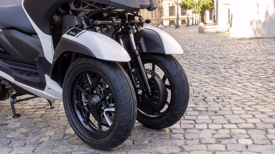 yamaha-8.jpg