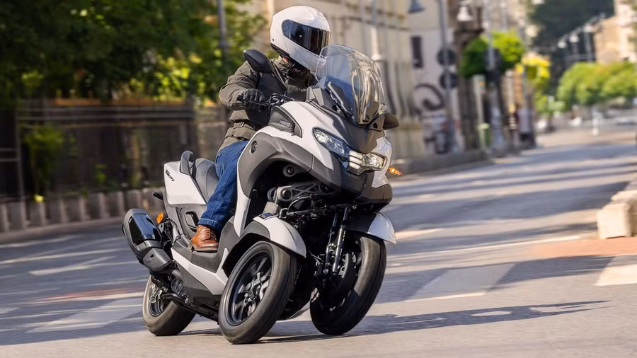 yamaha-1.jpg
