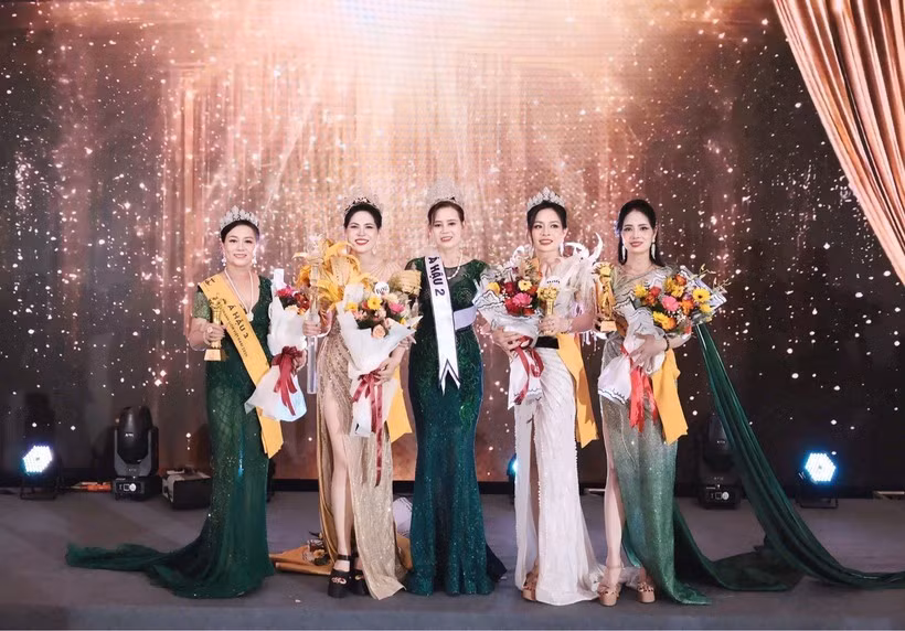 nu-hoang-doanh-nhan.jpg