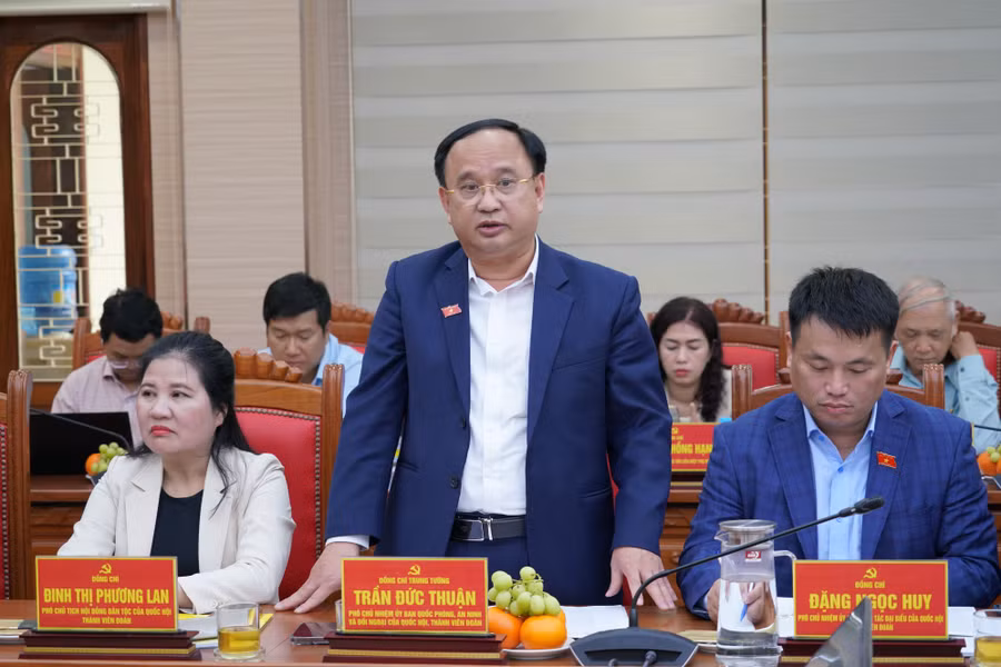 5-ong-tran-duc-thuan-phat-bieu.jpg