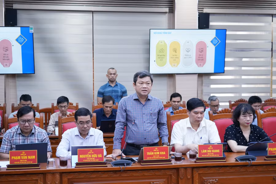 giam-doc-so-khcn-tran-kim-kha-phat-bieu.jpg