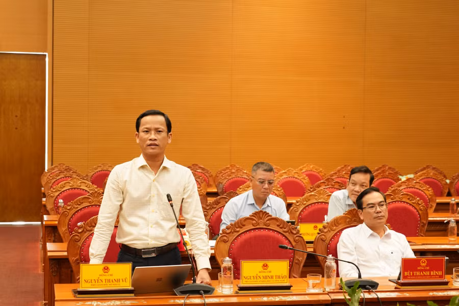 dai-dien-lanh-dao-so-noi-vu-phat-bieu.jpg