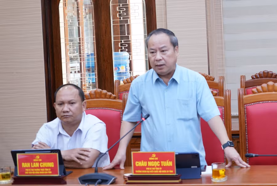 pho-bi-thu-chau-ngoc-tuan-phat-bieu-tai-phien-hop.jpg