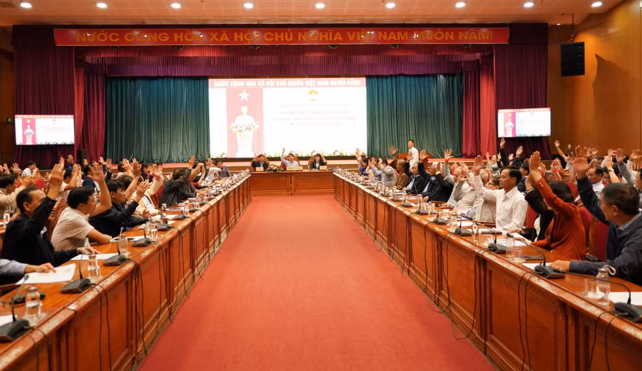 a4-daii-bieu-bieu-quyet.jpg