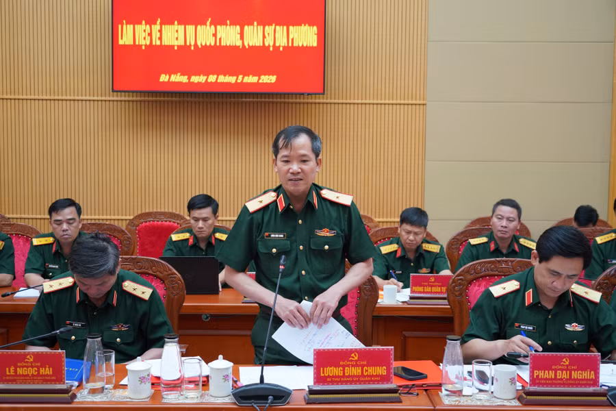 ban-thuong-vu-tinh-uy-gia-lai-lam-viec-voi-ban-thuong-vu-dang-uy-bo-tu-lenh-quan-khu-v.jpg