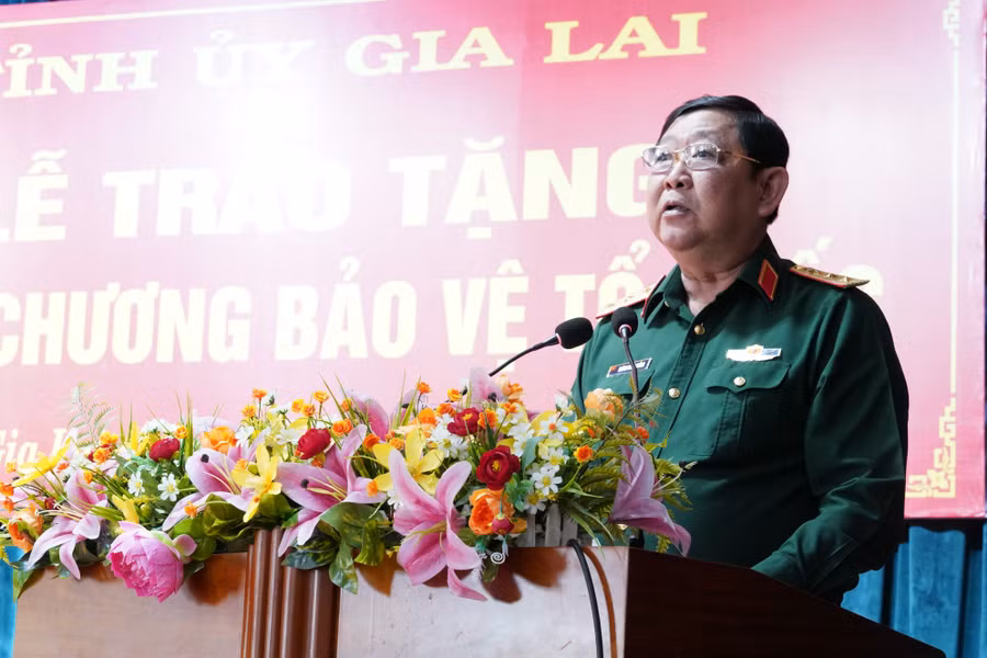 3-dc-huynh-chien-thang-phat-bieu-chuc-mung.jpg