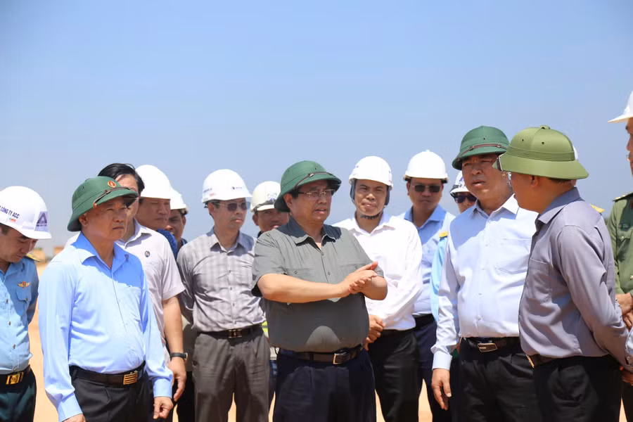 a4-thu-tuong-kiem-tra-du-an-cat-ha-canh-san-bay-phu-cat.jpg