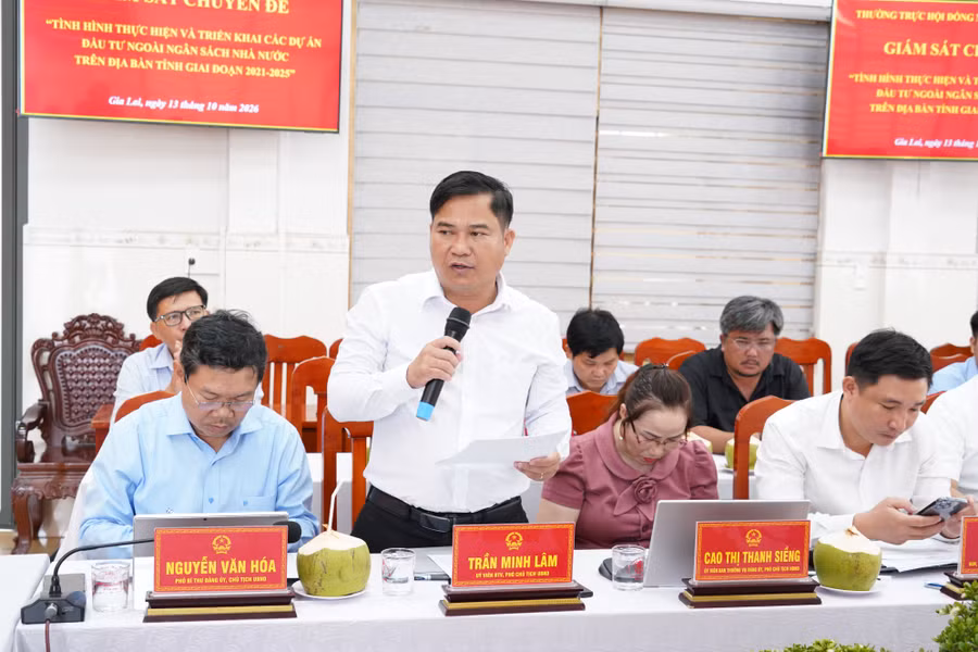 quang-canh-buoi-lam-viec.jpg