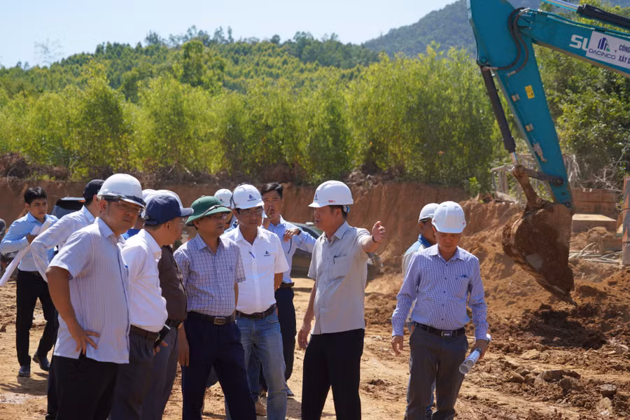 tap-trung-day-nhanh-cong-tac-giai-phong-mat-bang-tang-toc-thi-cong-som-hoan-thanh-cac-cong-trinh-giao-thong-trong-diem.jpg