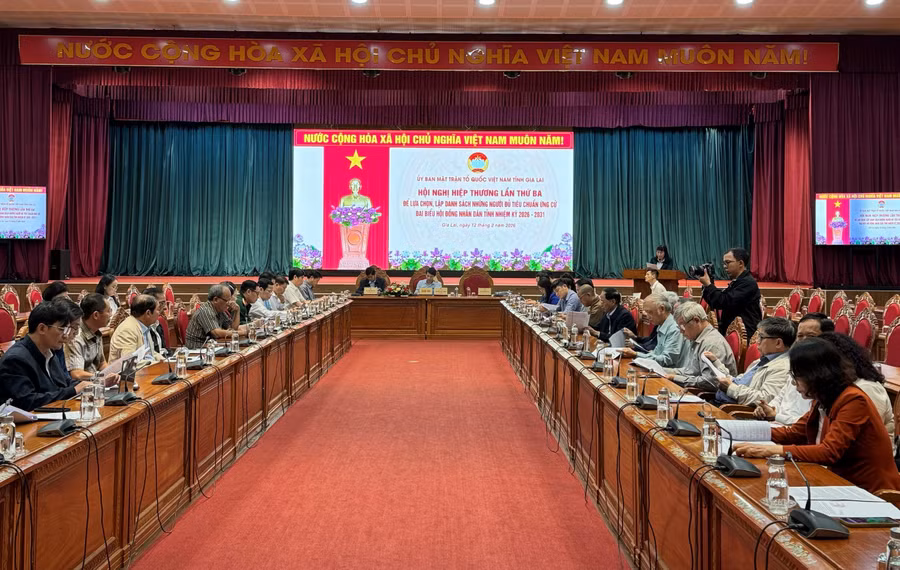 a1-quang-canh-hoi-nghi.jpg