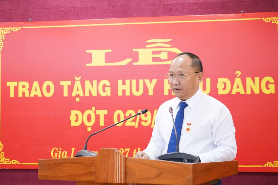 dong-chi-rah-lan-chung-pho-bi-thu-thuong-truc-tinh-uy-chu-tich-hdnd-tinh.jpg