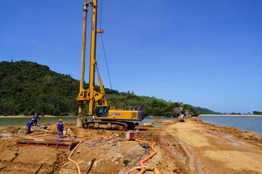 thi-cong-coc-khoan-nhoi-cau-ho-hoc-nhan-thuoc-du-an-tuyen-duong-ket-noi-tu-cao-toc-bac-nam-ve-khu-cong-nghiep-phu-my-va-ben-cang-phu-my.jpg