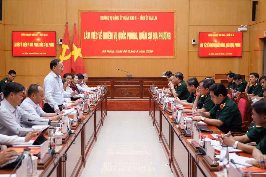 quang-canh-buoi-lam-viec-anh-nh.jpg