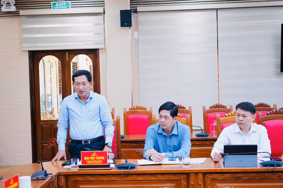 a2-truong-ban-to-chuc-tinh-uy-mai-viet-trung-bao-cao-quy-i.jpg